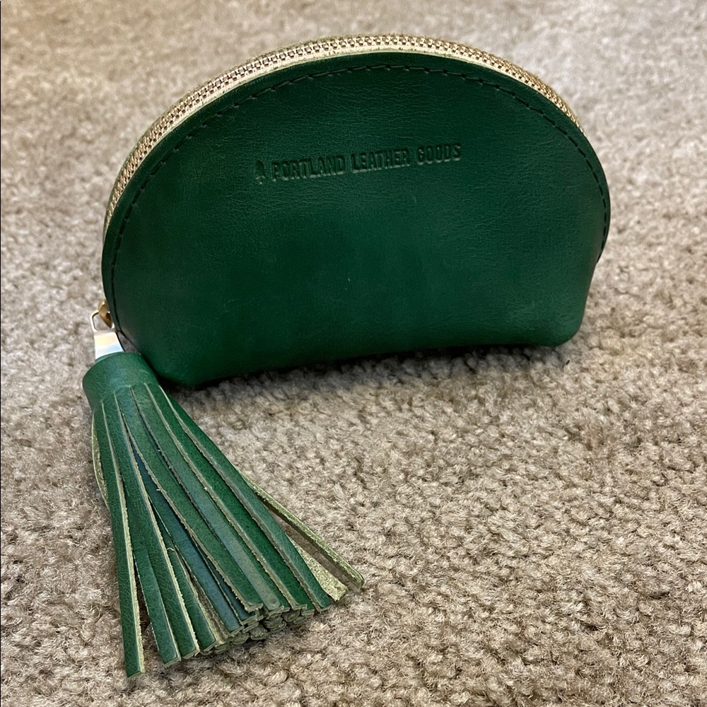 Portland Leather Taco with tassel Purse